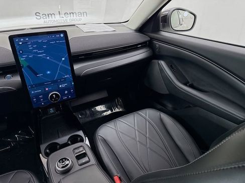 Used 2024 Ford Mustang Mach-E Select image 22