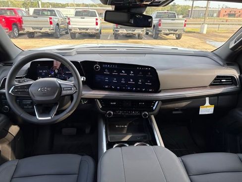 New 2026 Chevrolet Tahoe Z71 image 13