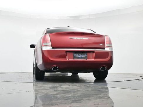 Used 2013 Chrysler 300 RWD image 35