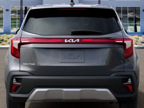 New 2026 Kia Seltos LX FWD image 13
