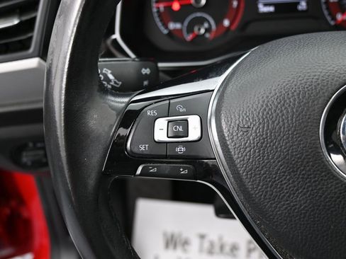 Used 2019 Volkswagen Jetta SE w/ Cold Weather Package image 19