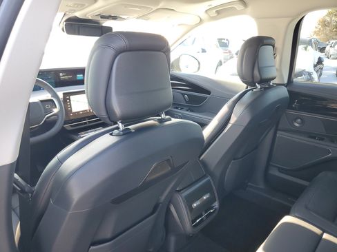 New 2026 Lincoln Nautilus Reserve image 29