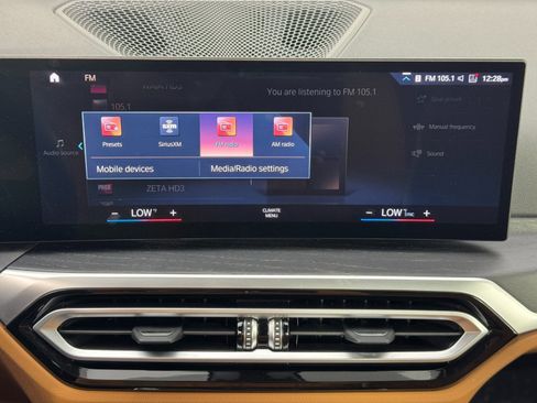 Used 2023 BMW 330e xDrive w/ Premium Package image 25