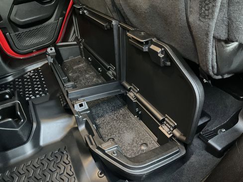 Used 2020 Jeep Gladiator Rubicon w/ Advanced Safety Group image 49