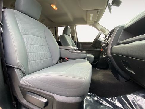 Used 2017 RAM 1500 Express image 15