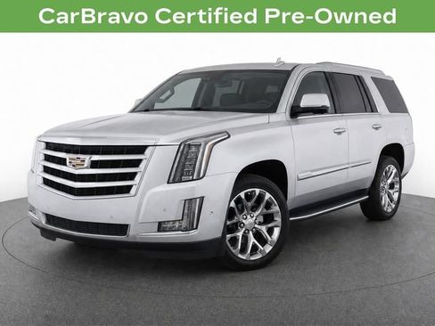 Used 2020 Cadillac Escalade Luxury AWD/4WD image 2