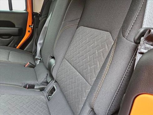 New 2025 Jeep Gladiator Mojave w/ Convenience Group image 15