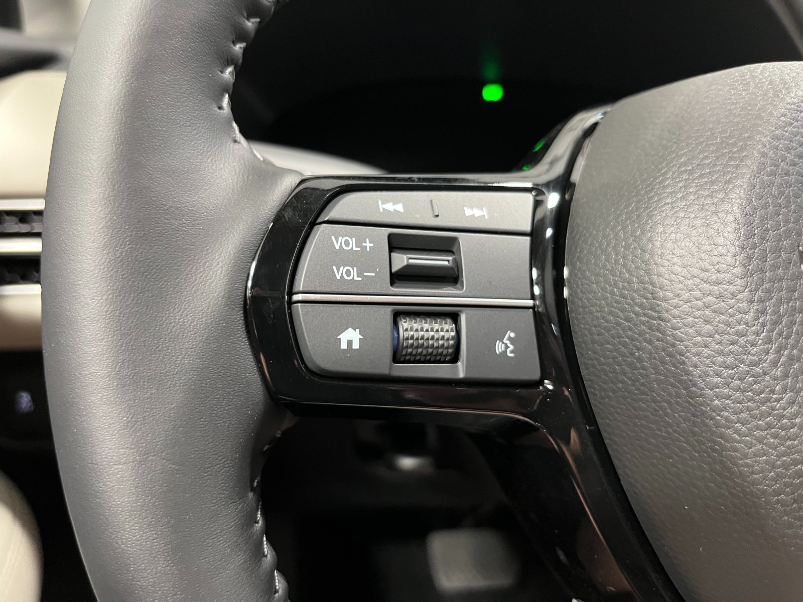 New 2027 Honda HR-V EX-L image 17