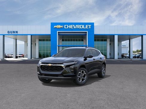 New 2026 Chevrolet Trax LT w/ LT Convenience Package FWD image 16