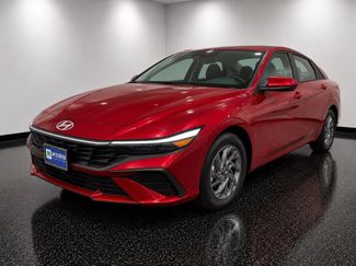Used 2024 Hyundai Elantra SEL FWD video 1