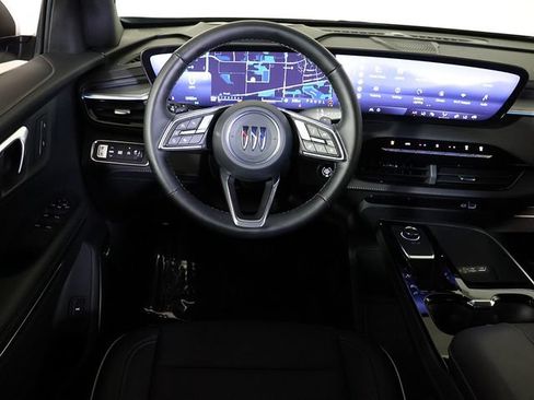 Used 2026 Buick Enclave Preferred FWD image 3