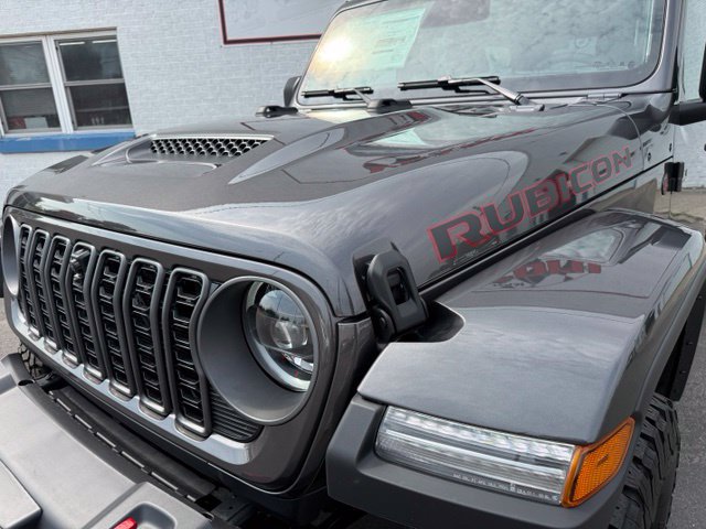 New 2027 Jeep Wrangler Unlimited Rubicon AWD/4WD image 5