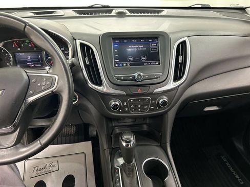 Used 2020 Chevrolet Equinox LT AWD/4WD image 18
