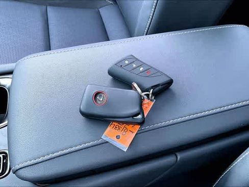 Certified 2025 Lexus RX 450h AWD w/ Convenience Package image 35