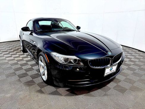 Used 2016 BMW Z4 sDrive28i image 2