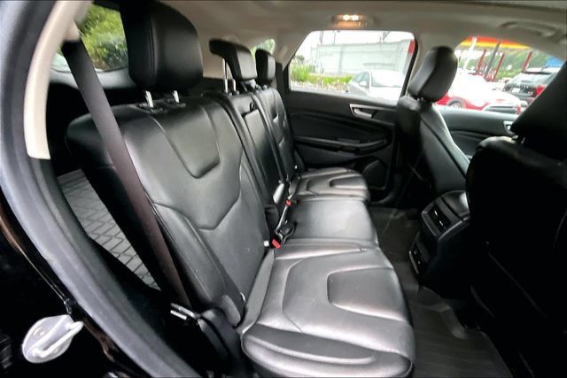 Used 2021 Ford Edge Titanium w/ Equipment Group 301A FWD image 28
