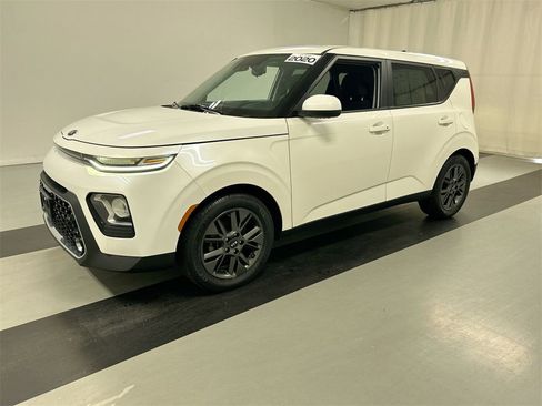 Used 2020 Kia Soul EX image 5