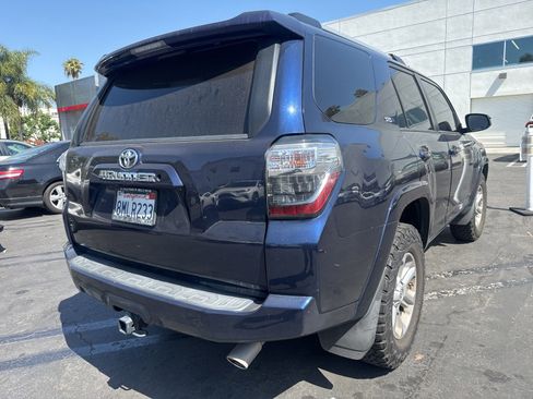 Used 2020 Toyota 4Runner SR5 RWD image 5