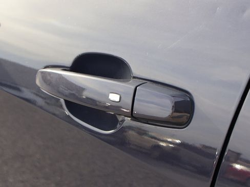 Used 2025 Chevrolet Malibu LT image 19