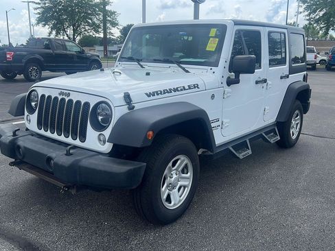 Used 2017 Jeep Wrangler Unlimited Sport w/ Max Tow Package AWD/4WD image 13