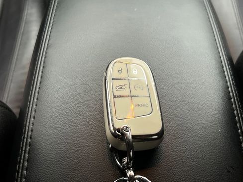 Used 2020 Jeep Grand Cherokee Limited X image 28