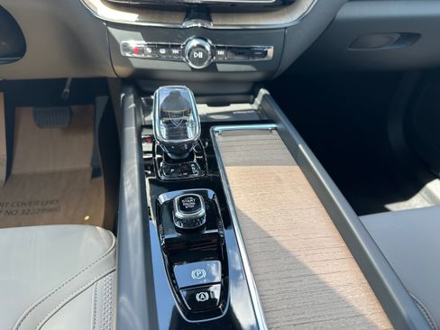 New 2026 Volvo XC60 B5 Core w/ Climate Package image 13