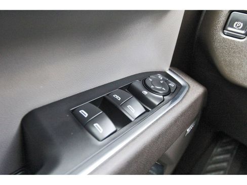 Used 2026 Chevrolet Silverado 1500 LT Trail Boss w/ LT Trail Boss Premium Package AWD/4WD image 16