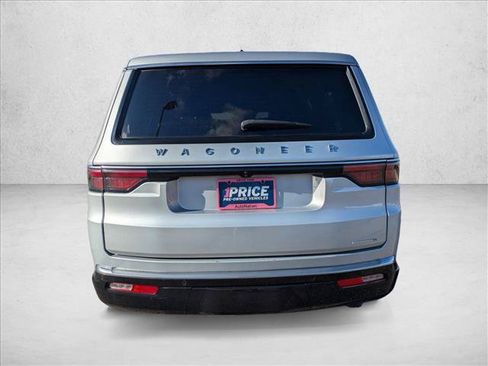Used 2024 Jeep Wagoneer Series II w/ Flexible Seating Group AWD/4WD image 6