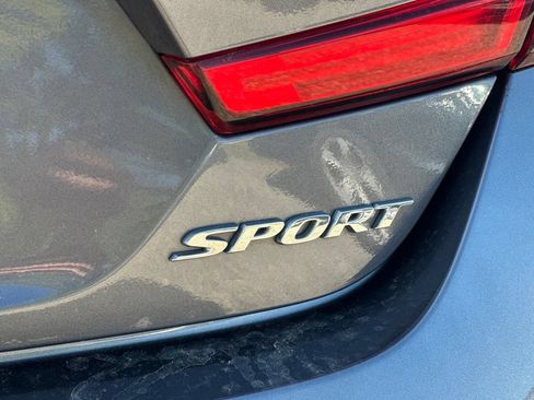 Used 2018 Honda Accord Sport image 4