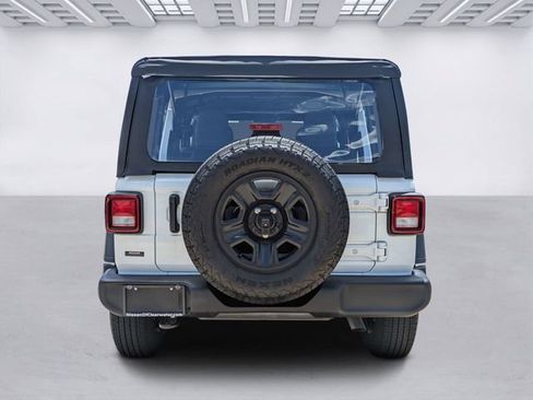 Used 2025 Jeep Wrangler Unlimited Sport AWD/4WD image 6