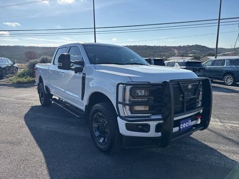 Used 2024 Ford F250 Lariat w/ Sport Appearance Package image 3