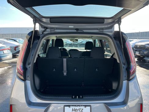 Used 2025 Kia Soul LX w/ LX Technology Package image 29
