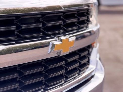 Used 2018 Chevrolet Silverado 1500 LT w/ Trailering Package AWD/4WD image 26