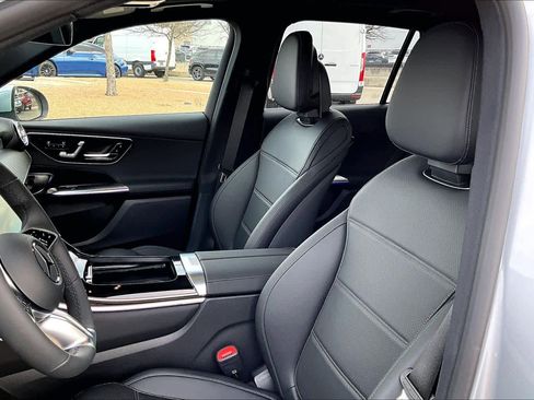 New 2026 Mercedes-Benz GLC 300 image 17