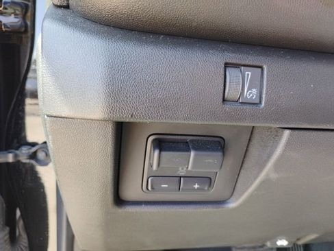 Used 2023 Chevrolet Colorado Trail Boss w/ Safety Package AWD/4WD image 13