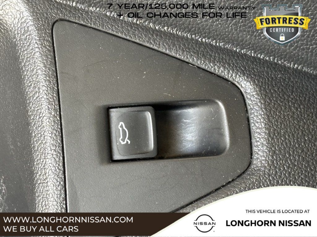Used 2025 Volkswagen Jetta SE FWD image 20