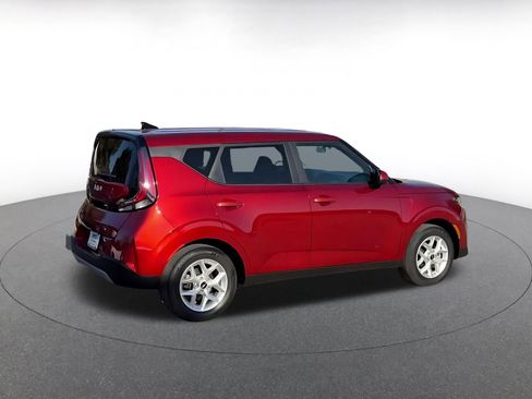 Used 2025 Kia Soul LX w/ LX Technology Package image 15