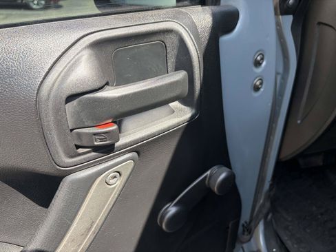 Used 2015 Jeep Wrangler Sport w/ Trailer Tow Group AWD/4WD image 5