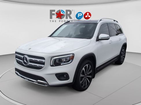 Used 2022 Mercedes-Benz GLB 250 4MATIC image 1