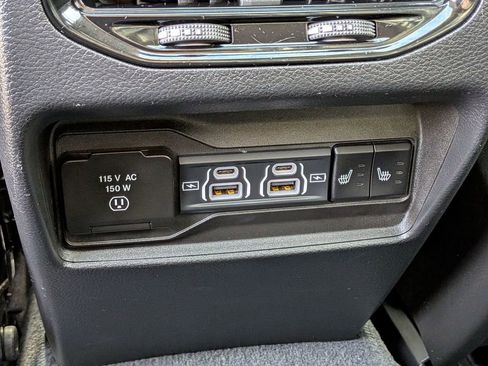 Used 2022 Jeep Grand Cherokee Limited 4xe image 28