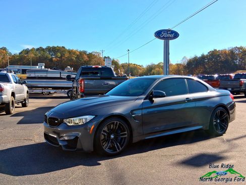 Used 2015 BMW M4 Convertible image 28