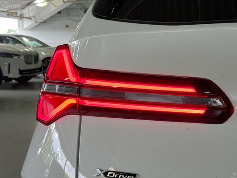 New 2026 BMW X3 xDrive30 w/ Premium Package image 10