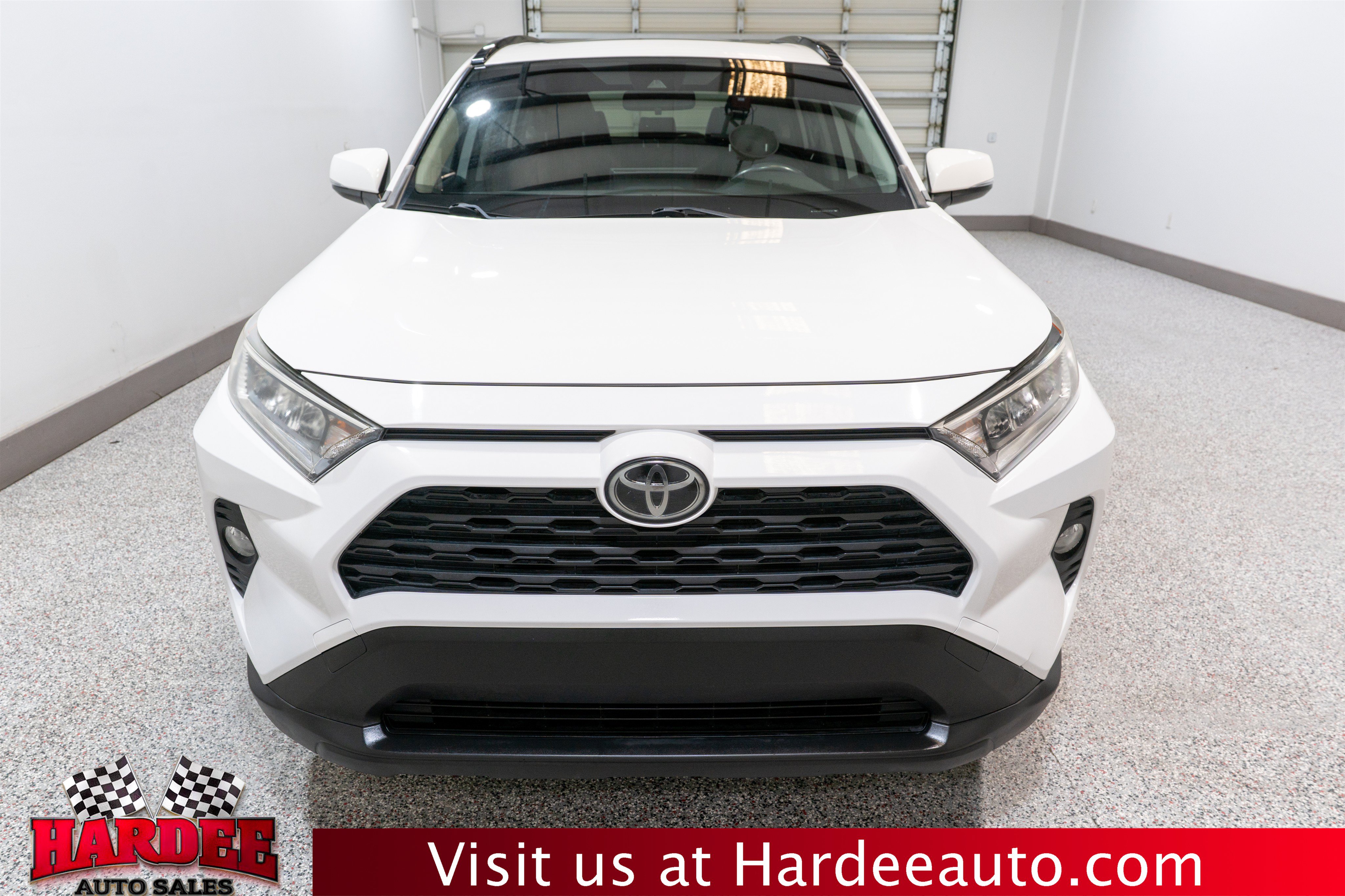 Used 2019 Toyota RAV4 XLE Premium FWD image 7