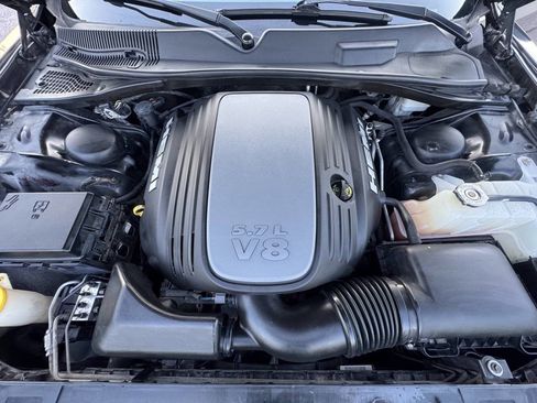 Used 2010 Dodge Challenger R/T RWD image 27