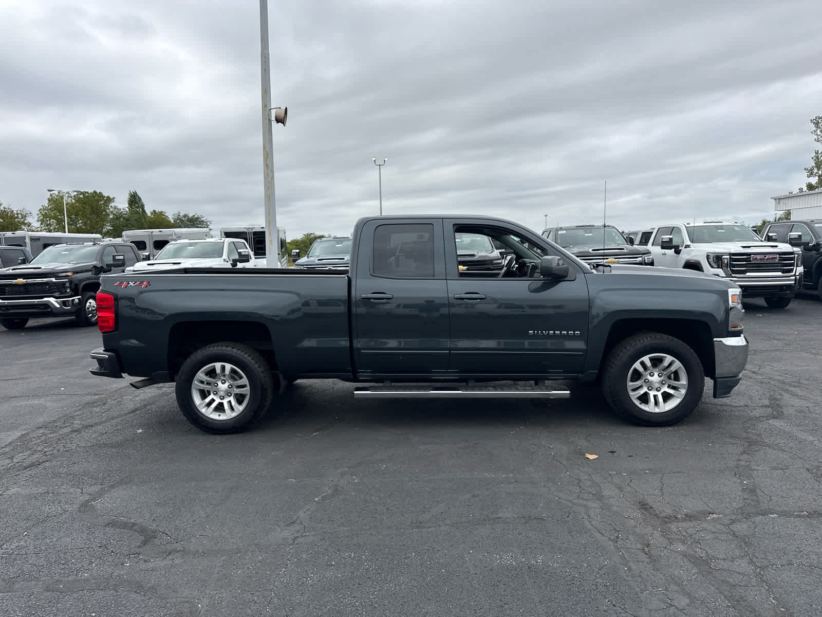 Certified 2019 Chevrolet Silverado 1500 LT w/ All Star Edition AWD/4WD image 6