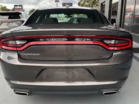 Used 2023 Dodge Charger SXT image 4