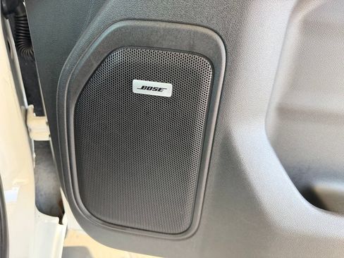 Used 2019 GMC Sierra 1500 SLT AWD/4WD image 39