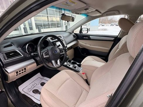 Used 2016 Subaru Outback 2.5i Premium image 12