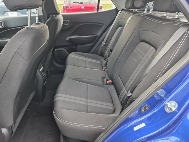 Used 2025 Hyundai Venue SEL FWD image 27