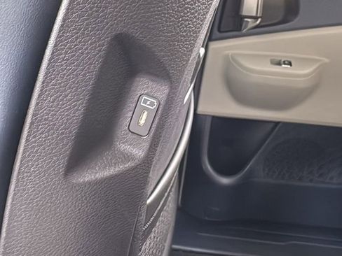 New 2026 Kia Carnival EX FWD image 38